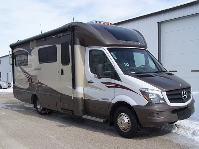 2015 Itasca Navion Photo