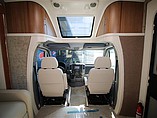 2015 Itasca Navion Photo #9