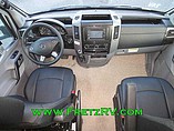 2015 Itasca Navion Photo #17