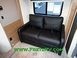 2015 Itasca Navion Photo #30