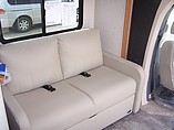 2016 Itasca Navion Photo #9