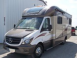 15 Itasca Navion IQ