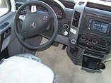 2015 Itasca Navion IQ Photo #5