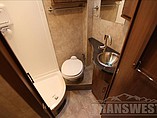 2015 Itasca Navion IQ Photo #19