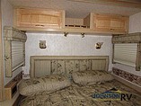 2003 Itasca Suncruiser Photo #25