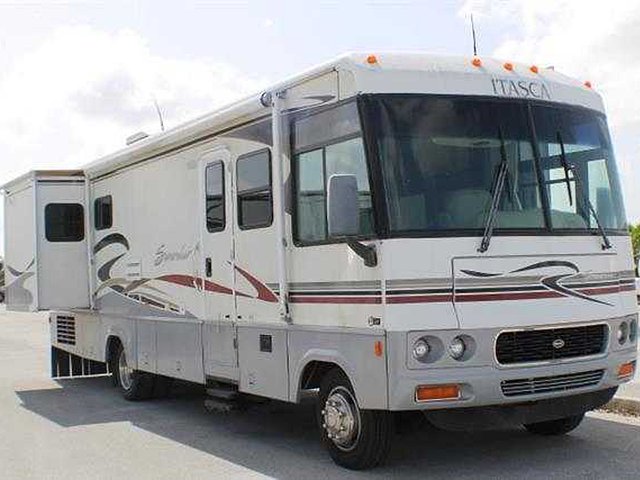 2002 Itasca Suncruiser Photo