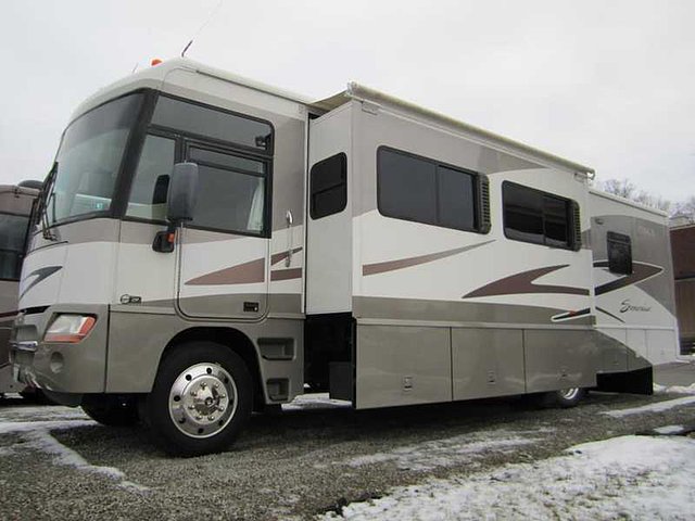 2005 Itasca Suncruiser Photo