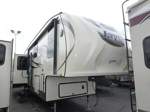 2015 Jayco Eagle Premier Photo