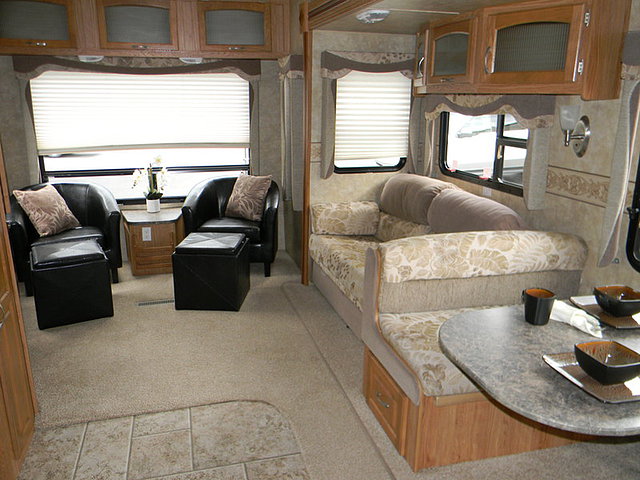 2010 Jayco Eagle Super Lite Photo