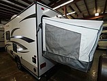 2015 Jayco Jay Feather Ultra Lite Photo #4