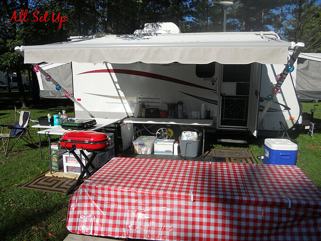 2013 Jayco Jay Feather Ultra Lite Photo