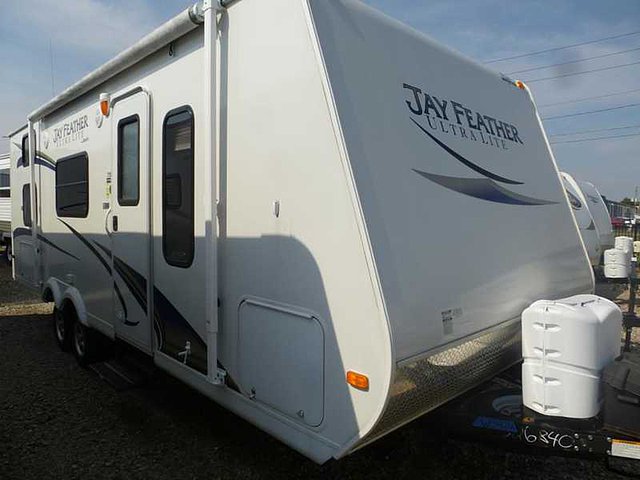 2013 Jayco Jay Feather Ultra Lite Photo