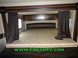 2015 Jayco Jay Feather Ultra Lite Photo #15