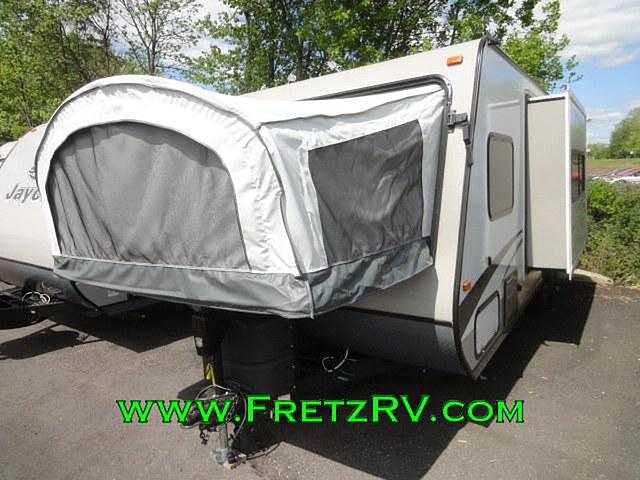 2015 Jayco Jay Feather Ultra Lite Photo
