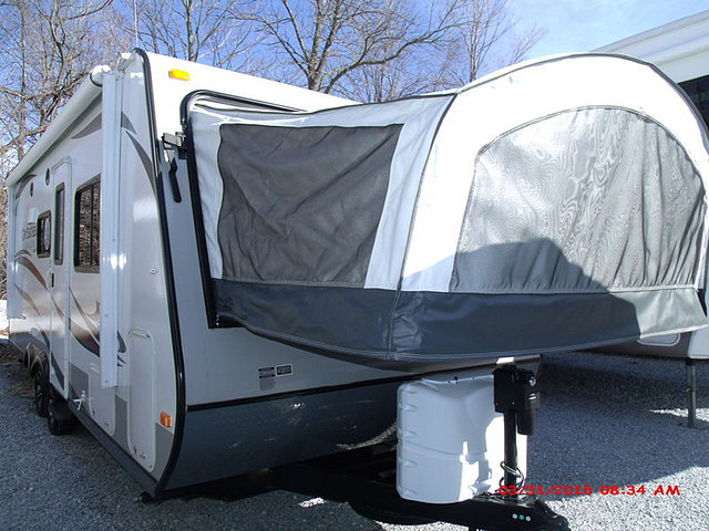 2014 Jayco Jay Feather Ultra Lite Photo