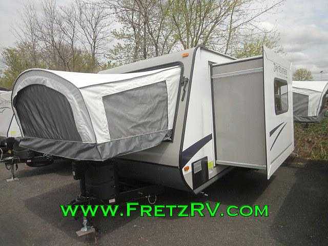 2015 Jayco Jay Feather Ultra Lite Photo
