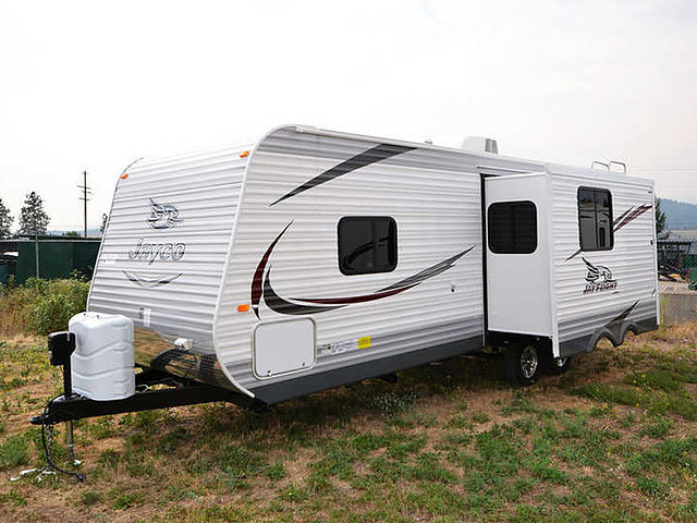 15 Jayco Flight