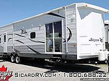 14 Jayco Flight Bungalow