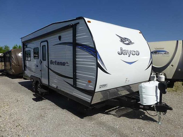 2015 Jayco Octane Super Lite Photo