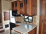 2011 Jayco Pinnacle Photo #2