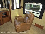 2011 Jayco Pinnacle Photo #7