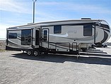 2015 Jayco Pinnacle Photo #2