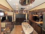 2015 Jayco Pinnacle Photo #2