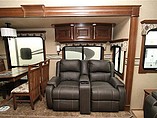 2015 Jayco Pinnacle Photo #7