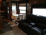 2013 Jayco Pinnacle Photo #3