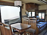 2015 Jayco Pinnacle Photo #9