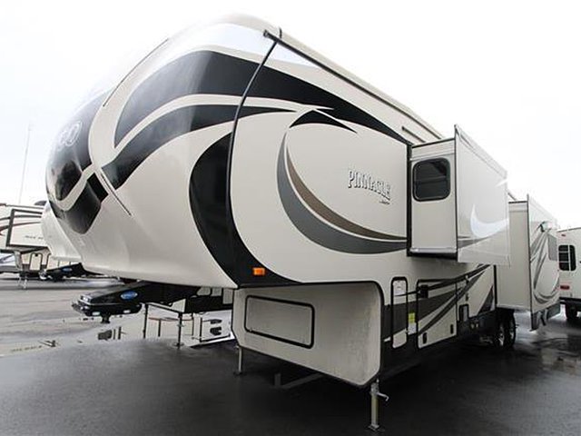 2015 Jayco Pinnacle Photo