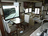 2015 Jayco Pinnacle Photo #9