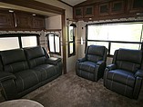 2015 Jayco Pinnacle Photo #7