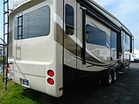 2015 Jayco Pinnacle Photo #2