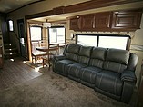 2015 Jayco Pinnacle Photo #10