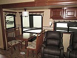 2015 Jayco Pinnacle Photo #12