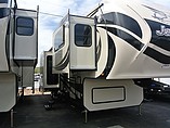 2015 Jayco Pinnacle Photo #2