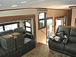 2015 Jayco Pinnacle Photo #16
