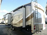 2015 Jayco Pinnacle Photo #2