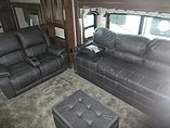 2015 Jayco Pinnacle Photo #4