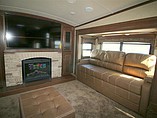 2015 Jayco Pinnacle Photo #3
