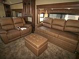 2015 Jayco Pinnacle Photo #4