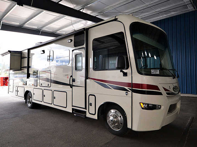 15 Jayco Precept