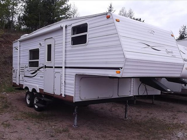 2002 Jayco Qwest Photo