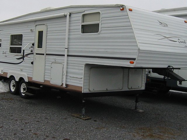 2002 Jayco Qwest Photo