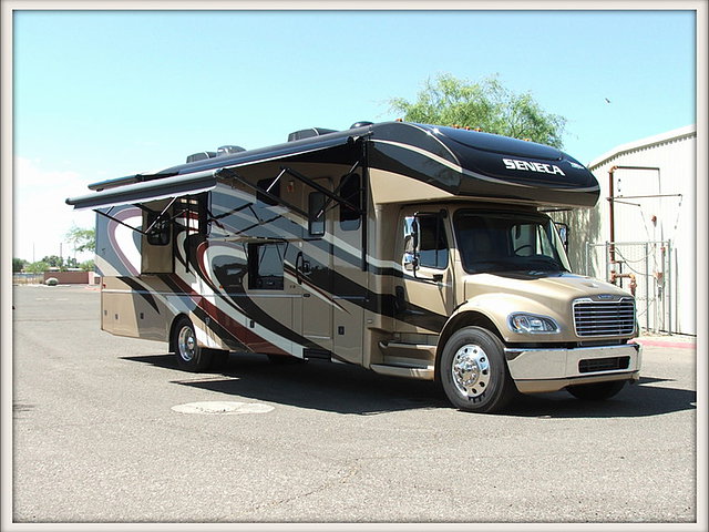 2014 Jayco Seneca Photo