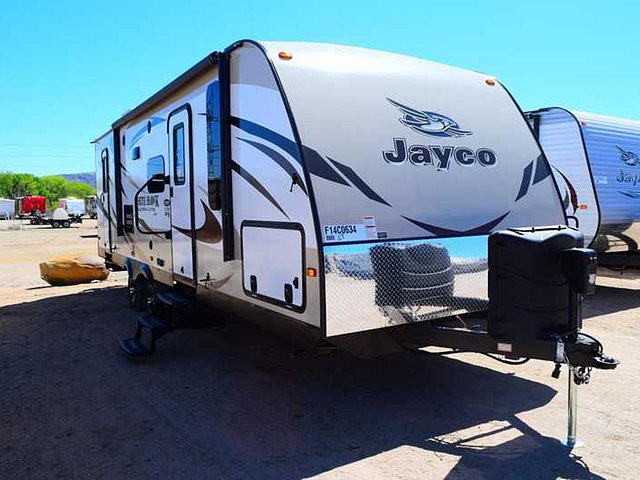 15 Jayco White Hawk Summit