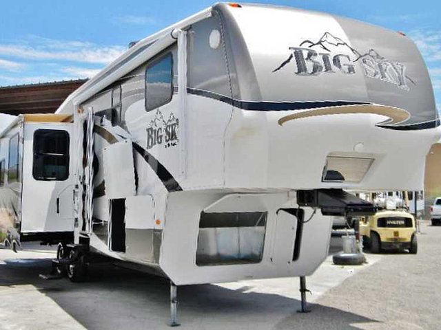 2009 Keystone Big Sky Photo