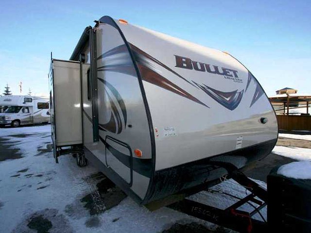 2015 Keystone Bullet Photo
