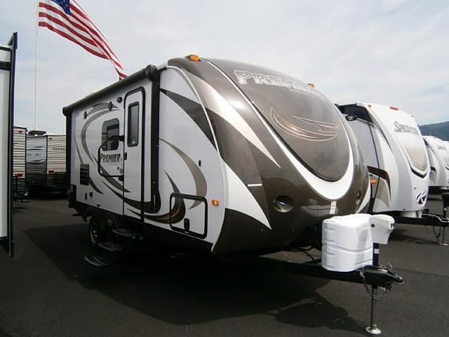 2015 Keystone Bullet Premier Photo